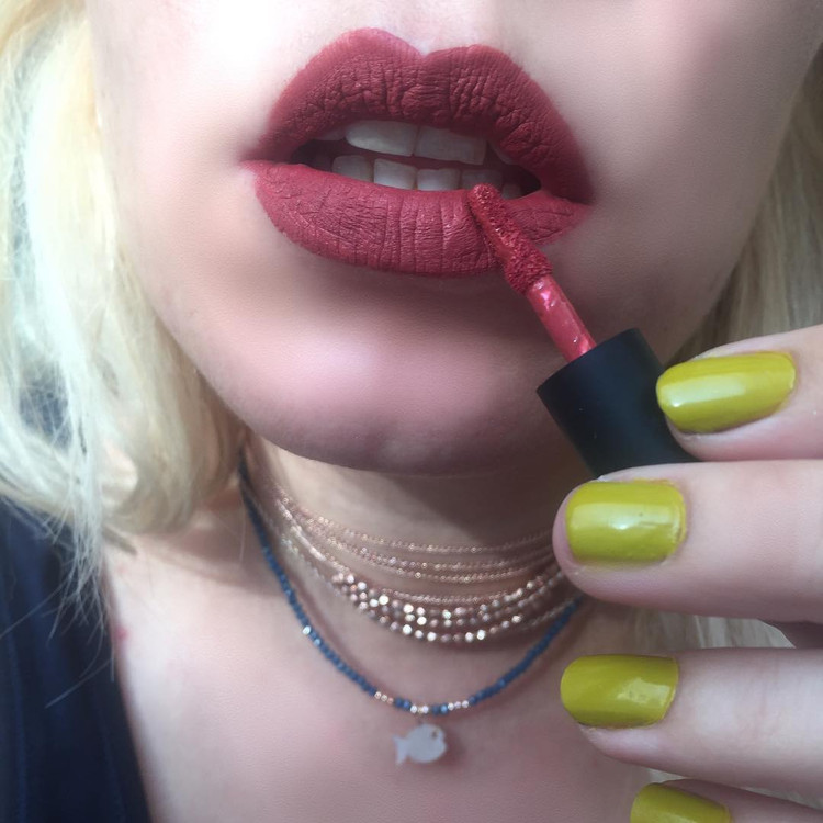 رژلب مایع بادوام گلدن رز شماره ۱۹