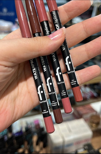 مداد لب فلورمار